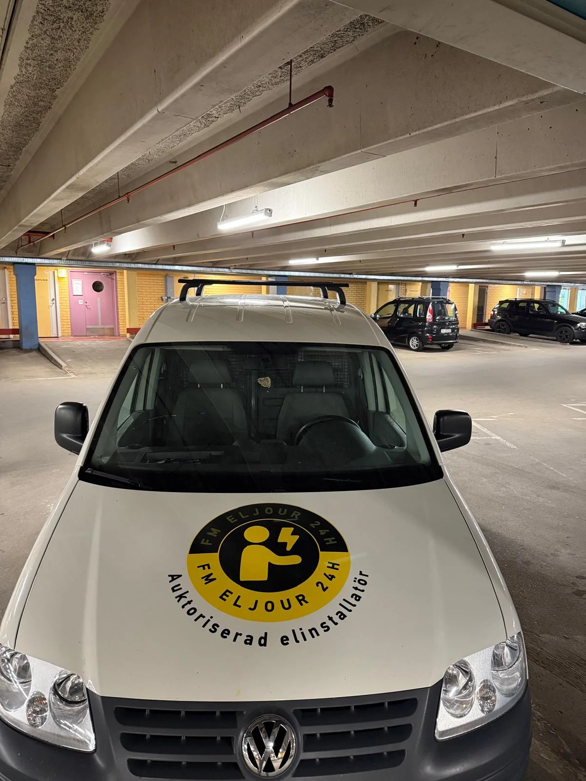 FM Eljours servicebil i garage